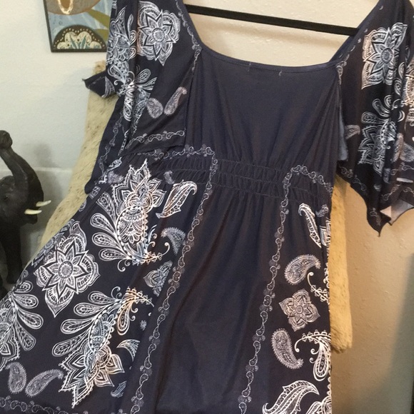 Boston Proper Vacation High End Catalog Brand Top! - Picture 7 of 8